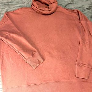 Aerie xs soft turtleneck sweatshirt.  Worn once with black leggings